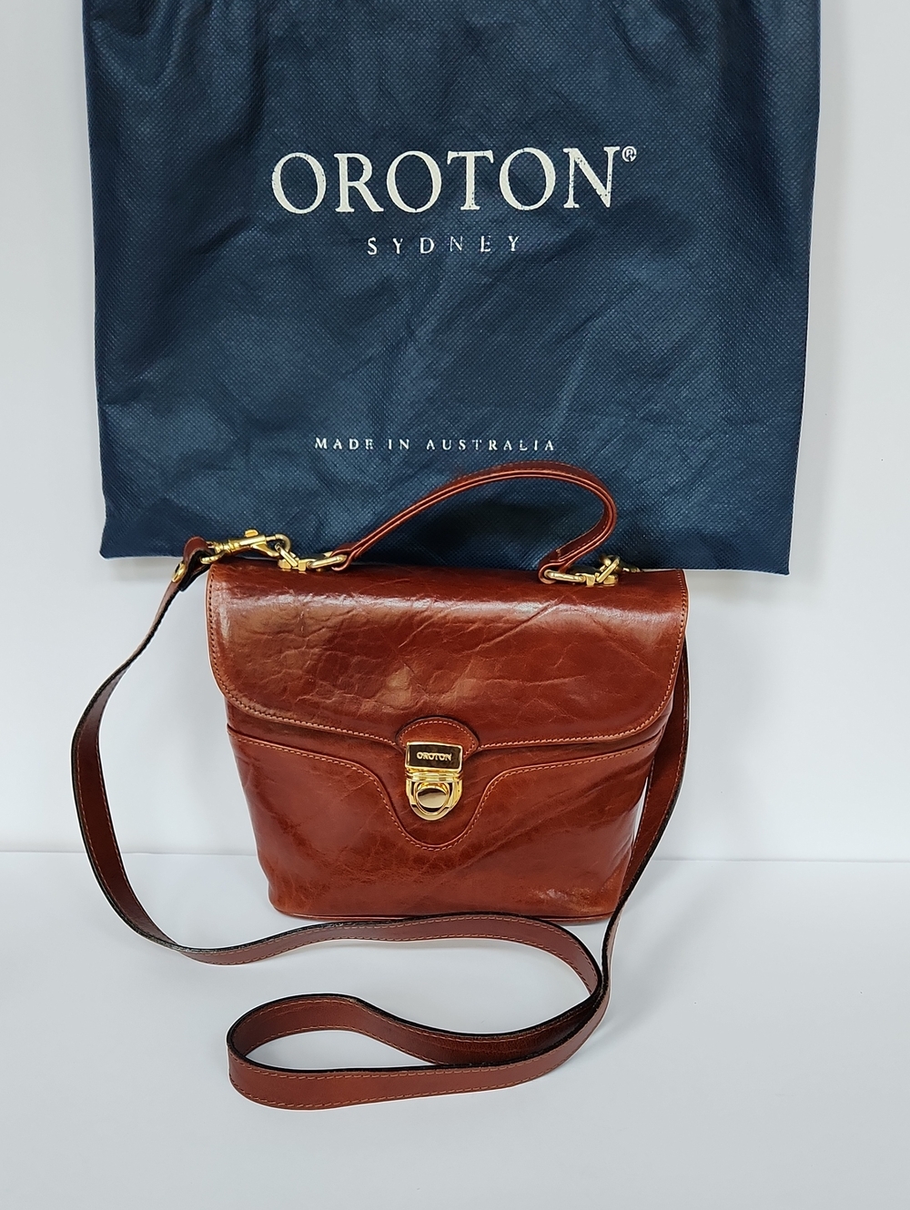 Oroton Chestnut Brown Leather Messenger Bag with Gold-Tone Hardware